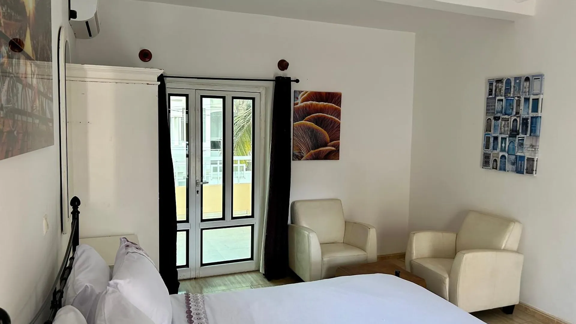 Two Bedroom Villa With Private Swimming Pool And Garden In Almadies Dakar
